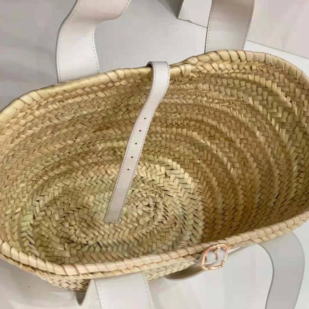 Chloe Sense Medium Basket for Women in White Chloe Sense Medium Basket for Women in White