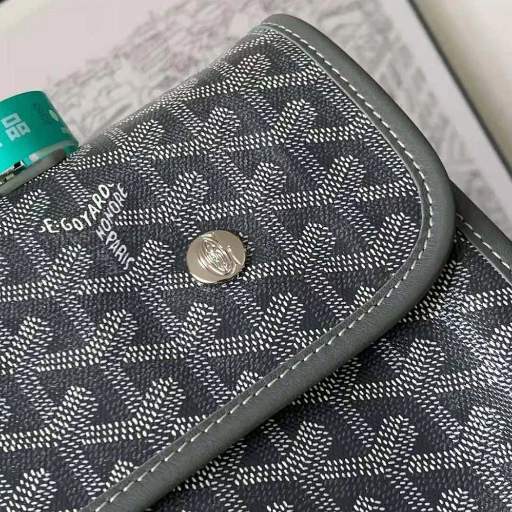 Goyard Saint Léger Backpack in Goyardine Canvas & Chevroches Calfskin for Women in Gray Goyard Saint Léger Backpack in Goyardine Canvas & Chevroches Calfskin for Women in Gray