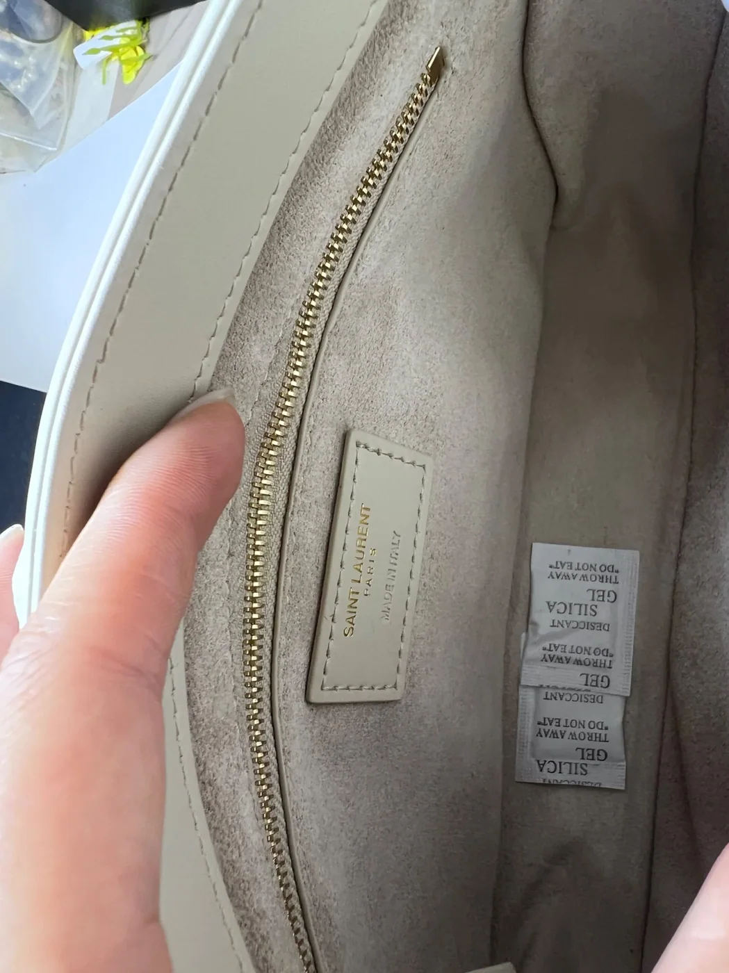 Saint Laurent Le 5 À 7 Hobo Bag In Smooth Pink in YSL Saint Laurent Le 5 À 7 Hobo Bag In Smooth Pink in YSL