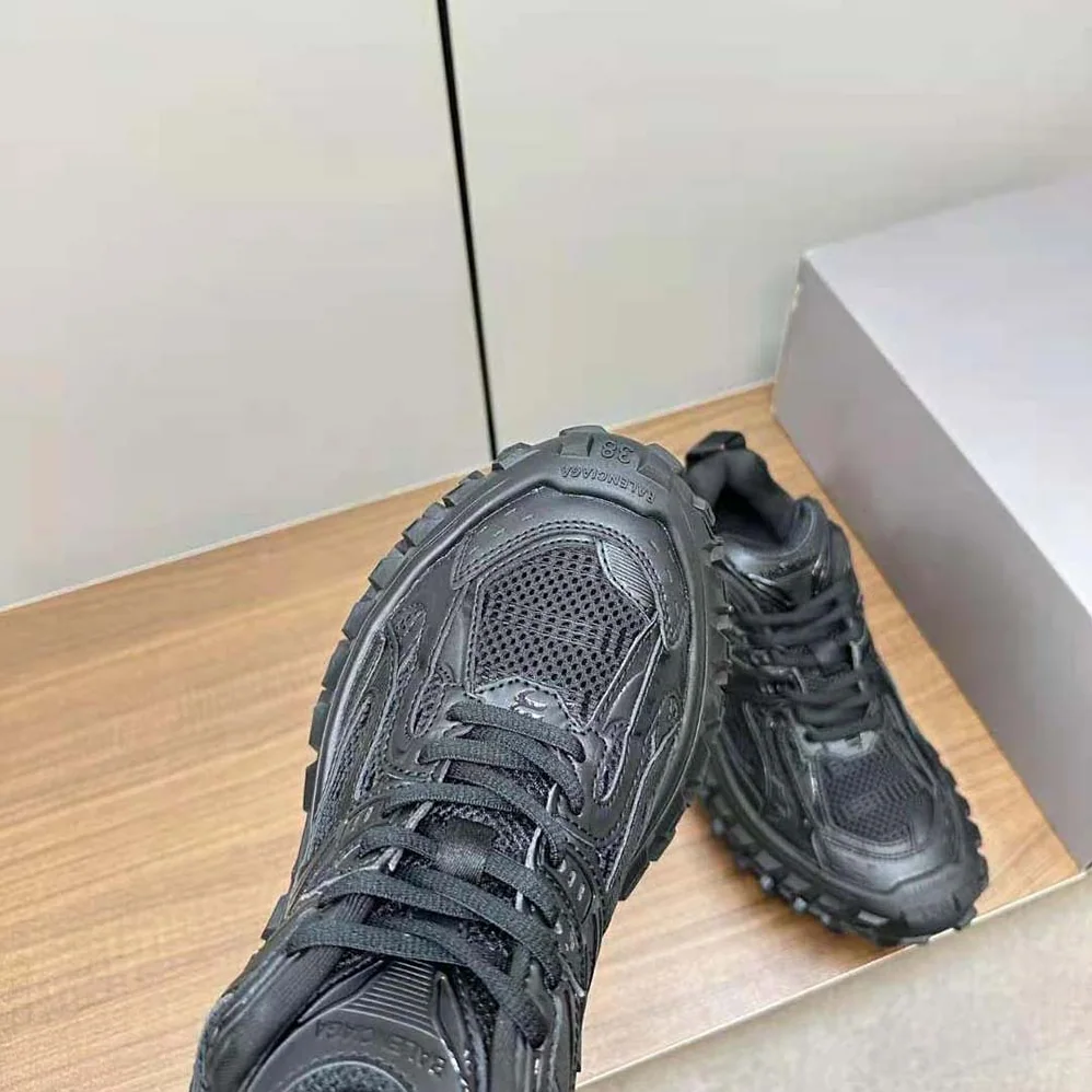 Balenciaga Bouncer Sneaker in Black Mesh and Nylon for Unisex