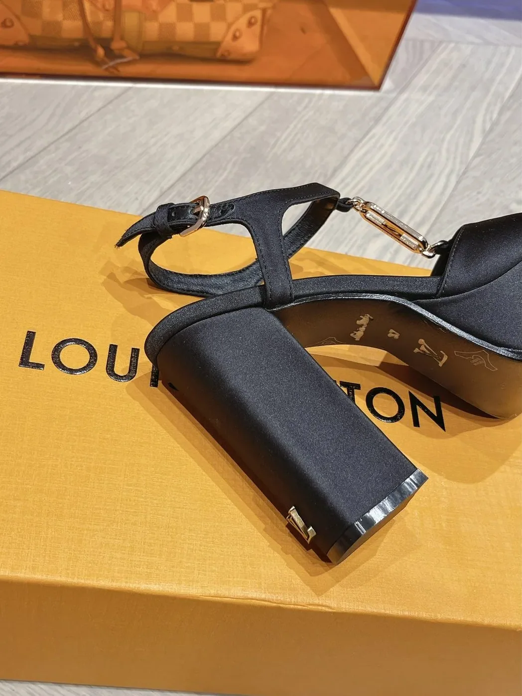 Louis Vuitton Sparkle Sandal Black Louis Vuitton Sparkle Sandal Black