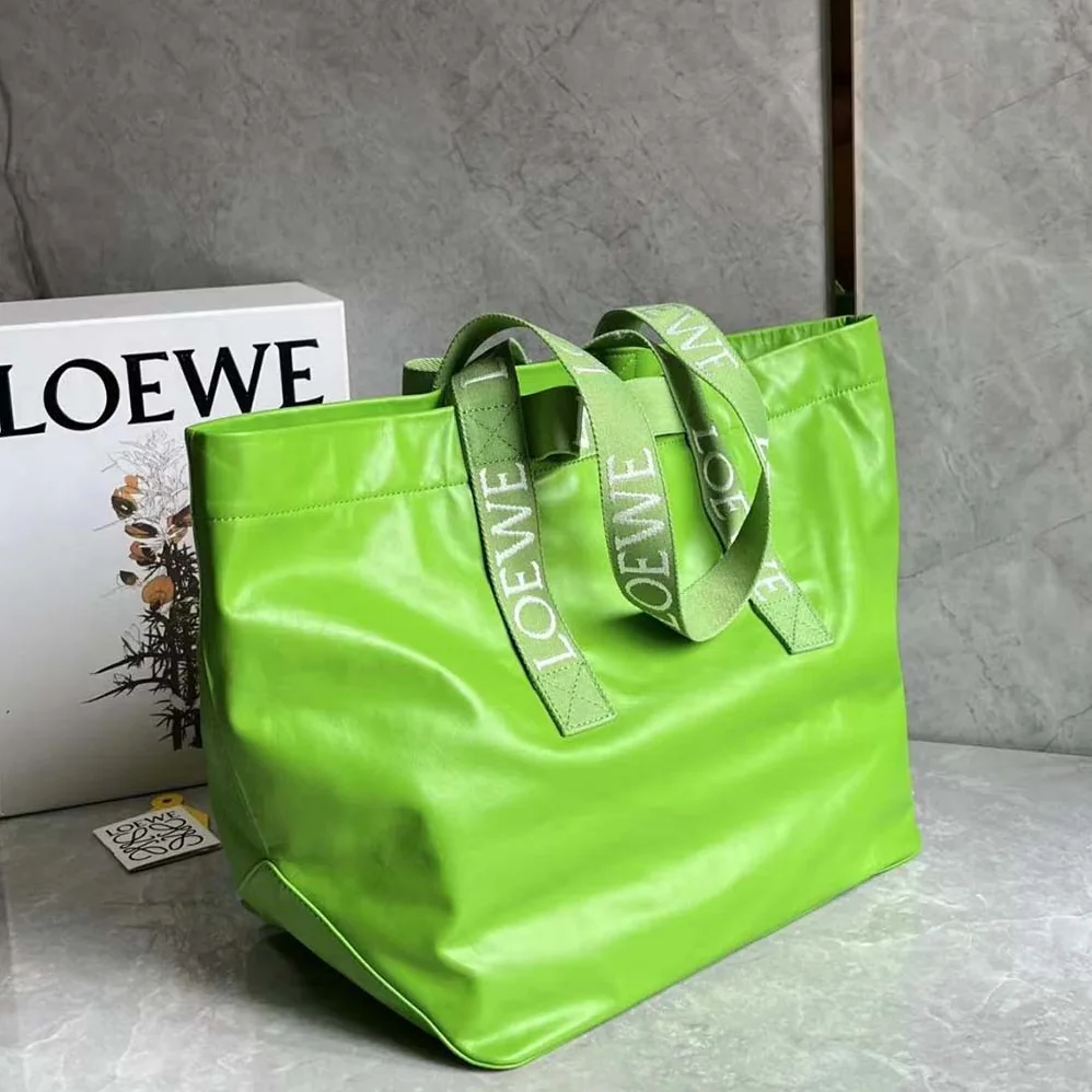 Loewe Fold Shopper in Paper Calfskin for Unisex in Green