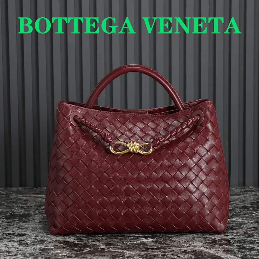Bottega Veneta Medium Andiamo in Supple Intrecciato Leather for Women in Maroon Bottega Veneta Medium Andiamo in Supple Intrecciato Leather for Women in Maroon