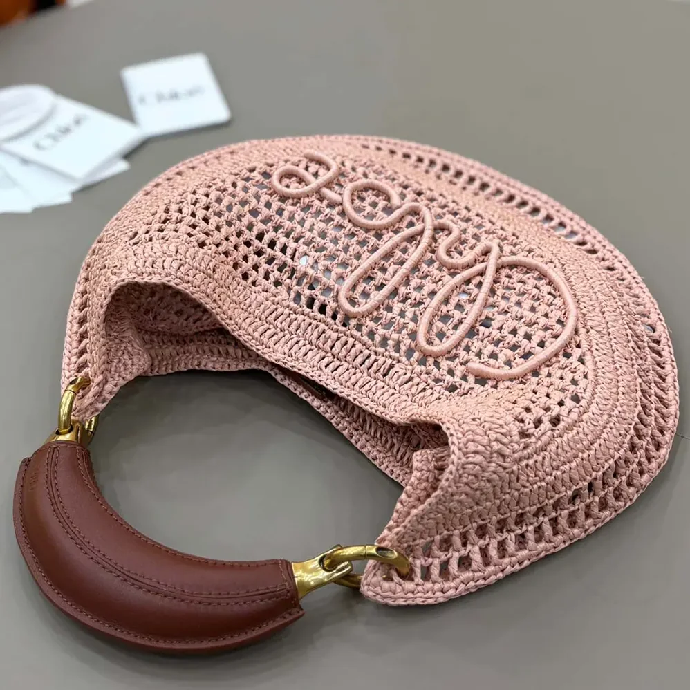 Chloe Summer Banana Hobo Bag In Raffia for Women in Pink