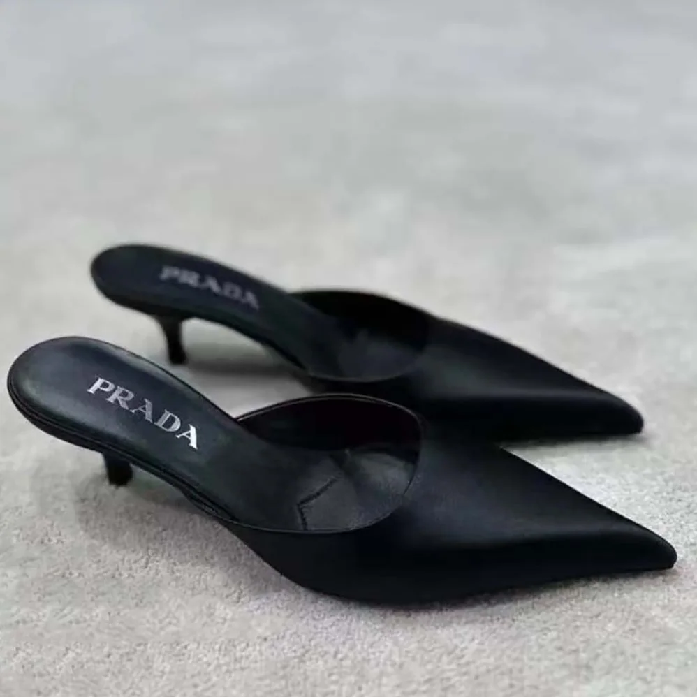 Prada Mules De Satén for Women in Black