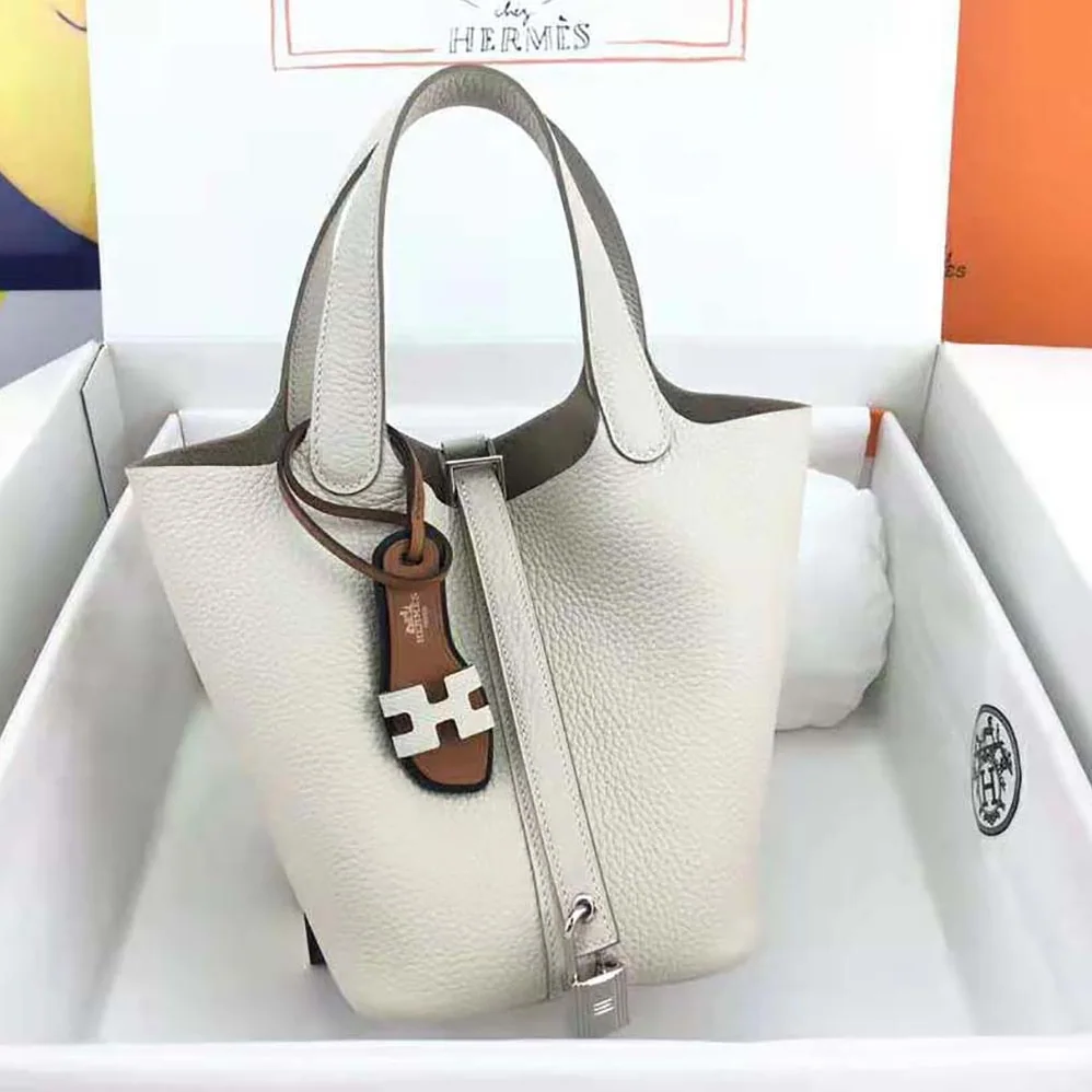 Hermes Picotin Lock 22cm in Clémence leather for Women in White