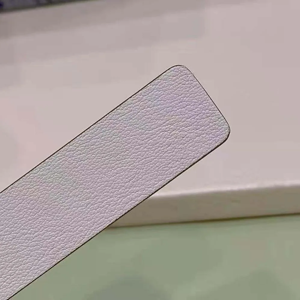 Dior 30 Montaigne Reversible Belt Aspen Green and Dusty Ivory Smooth Calfskin 20 MM for Women Dior 30 Montaigne Reversible Belt Aspen Green and Dusty Ivory Smooth Calfskin 20 MM for Women