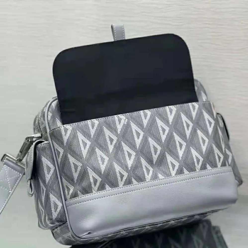 Dior Hit the Road Messenger Pouch Dior Gray CD Diamond Canvas and Smooth Calfskin for Men Dior Hit the Road Messenger Pouch Dior Gray CD Diamond Canvas and Smooth Calfskin for Men