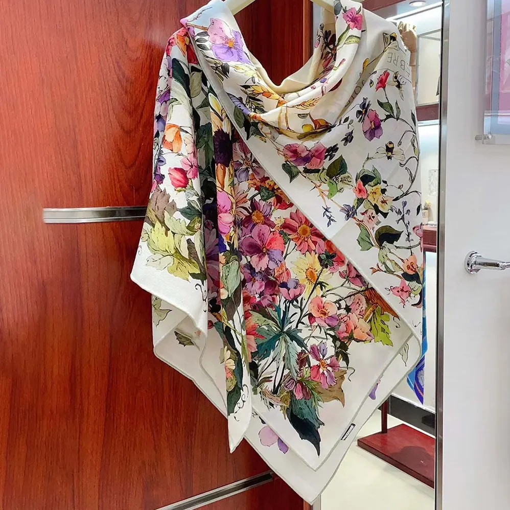 Dior Dior 4 Saisons Été Soleil 90 Square Scarf Ecru Multicolor Silk Twill for Unisex
