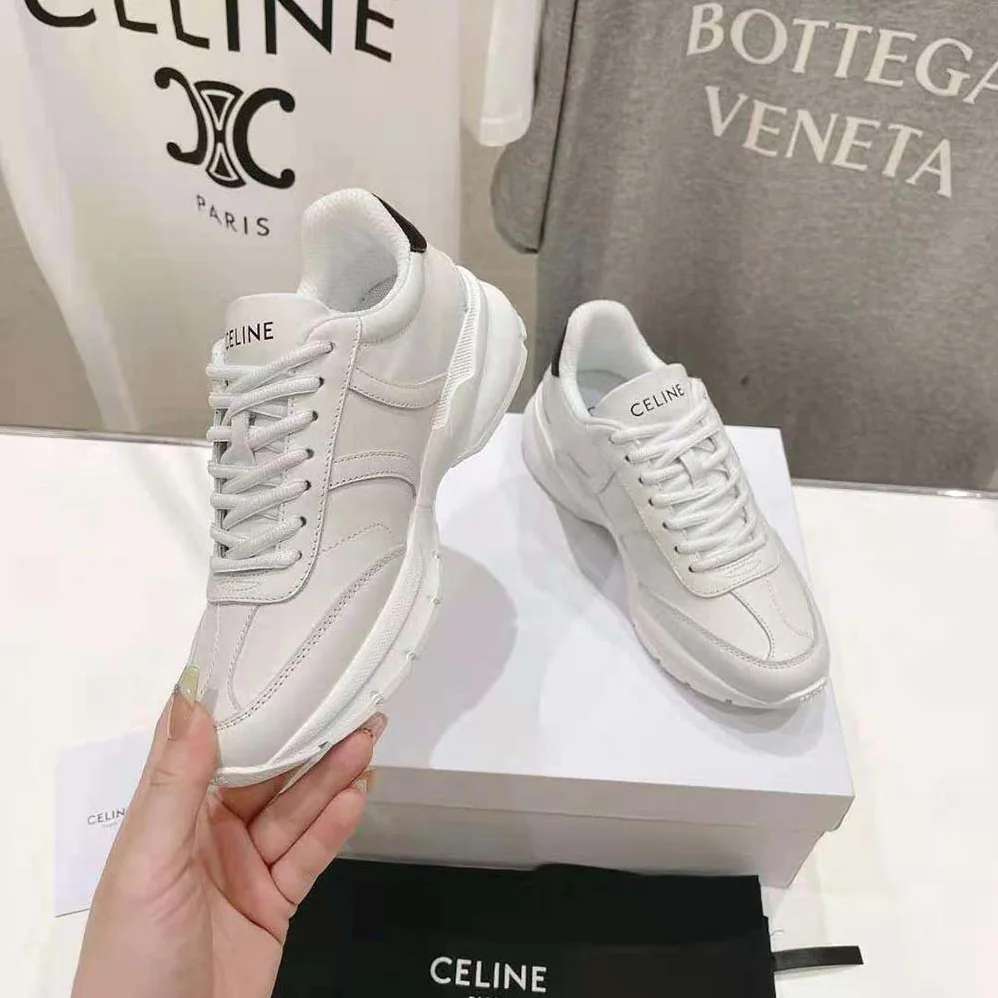 Celine Runner Cr-02 Low Lace-up Sneaker in Calfskin for Unisex in Black