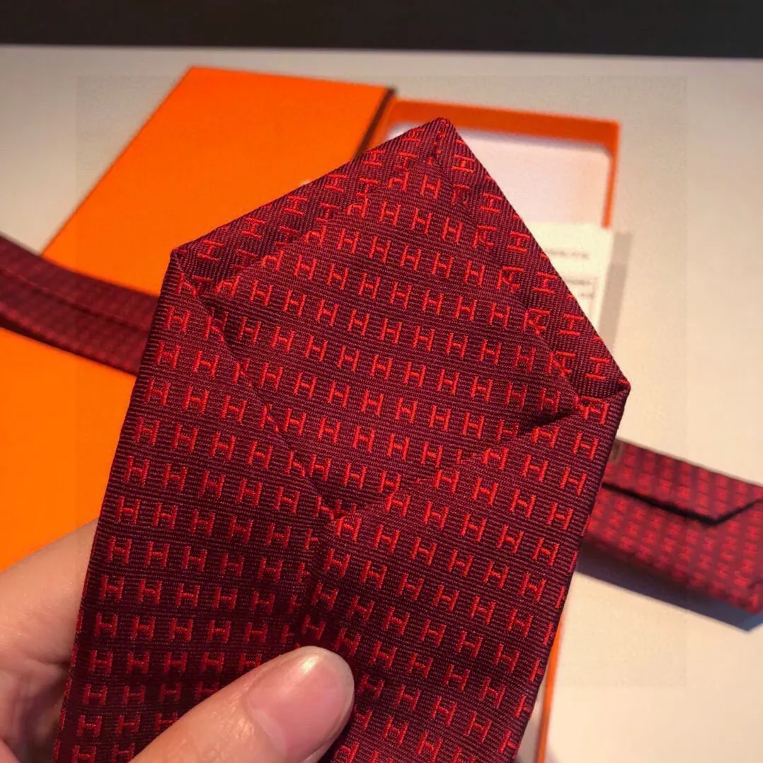 Hermes Faconnee H Tie Cardinal Hermes Tie 44 for Men