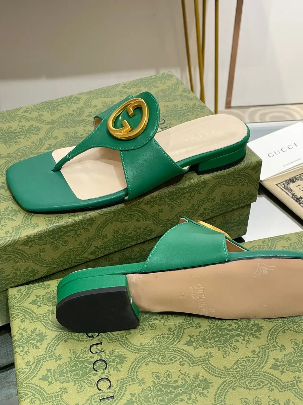 Gucci Blondie Thong Sandal Brown Gucci Blondie Thong Sandal Brown