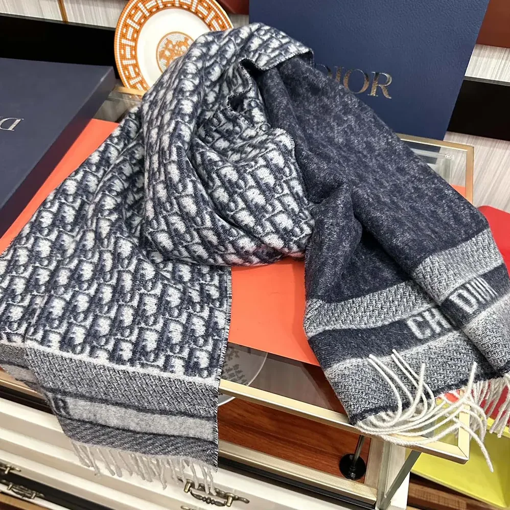 Dior Oblique Scarf Ecru and Navy Blue Cashmere for Unisex Dior Oblique Scarf Ecru and Navy Blue Cashmere for Unisex