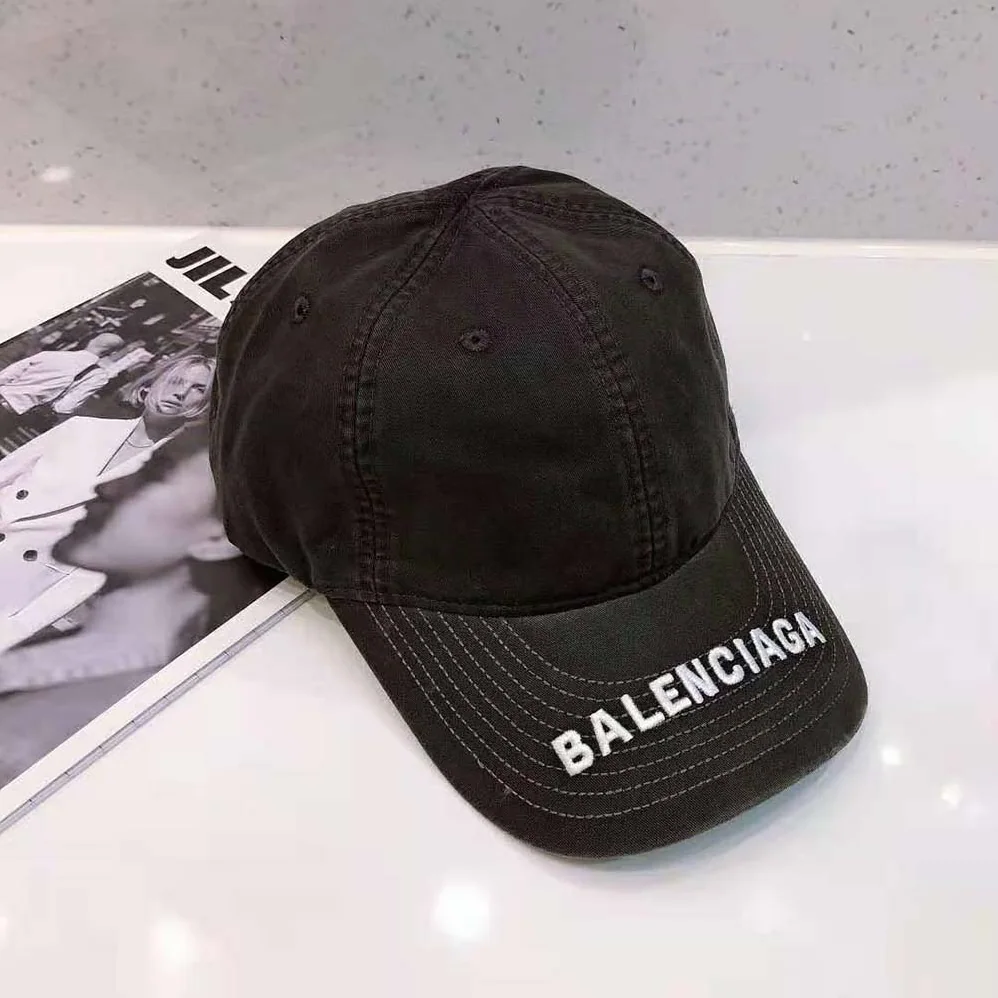 Balenciaga Logo Visor Cap in Black and White Cotton Drill for Women Balenciaga Logo Visor Cap in Black and White Cotton Drill for Women