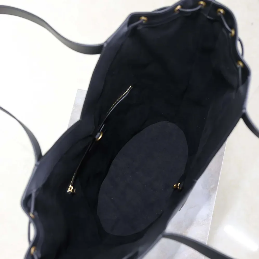 Saint Laurent YSL Y Large Hobo in Leather for Women in Black
