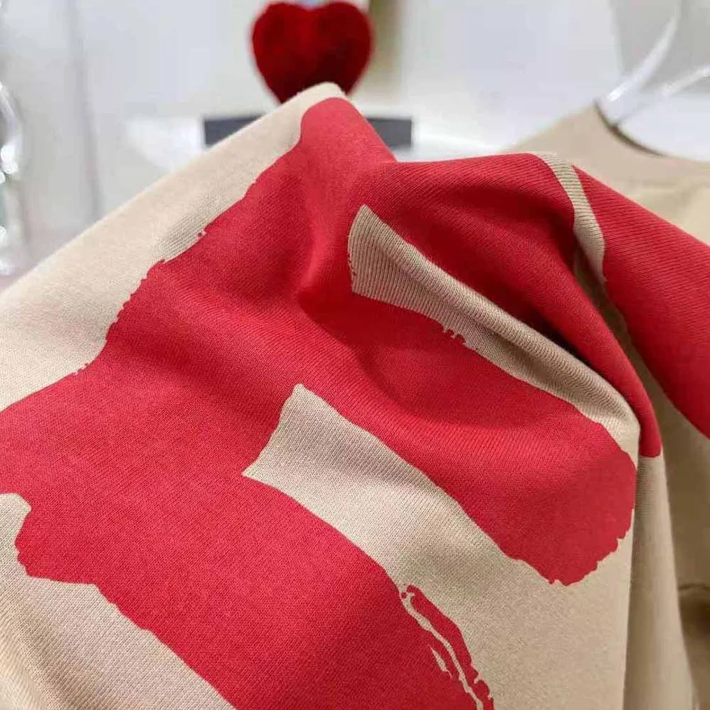 Burberry Love Print Cotton Oversized T for Women in shirt