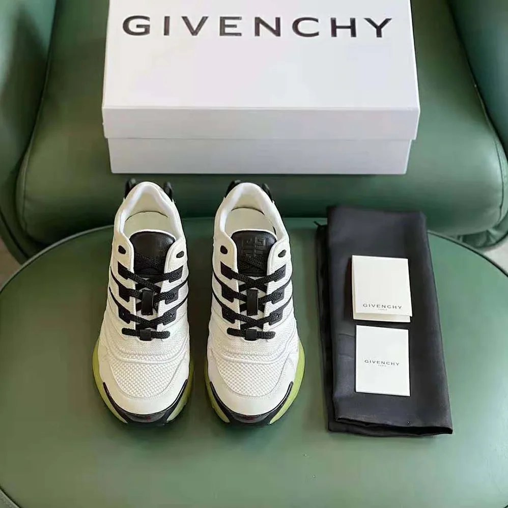 Givenchy Giv 1 Sneakers in Leather and Mesh for Unisex in White Givenchy Giv 1 Sneakers in Leather and Mesh for Unisex in White