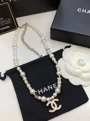 Chanel Diamond Double C Pentagram Necklace Gold Chanel Diamond Double C Pentagram Necklace Gold