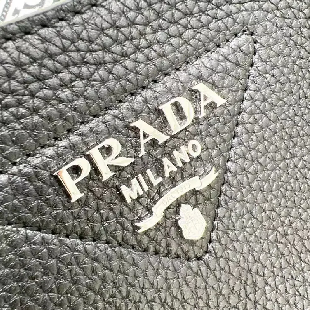 Prada Leather Mini Shoulder Bag for Unisex in Black Prada Leather Mini Shoulder Bag for Unisex in Black