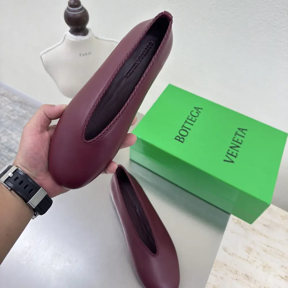 Bottega Veneta Rosa Ballerina for Women in Dark Apple Candy Bottega Veneta Rosa Ballerina for Women in Dark Apple Candy