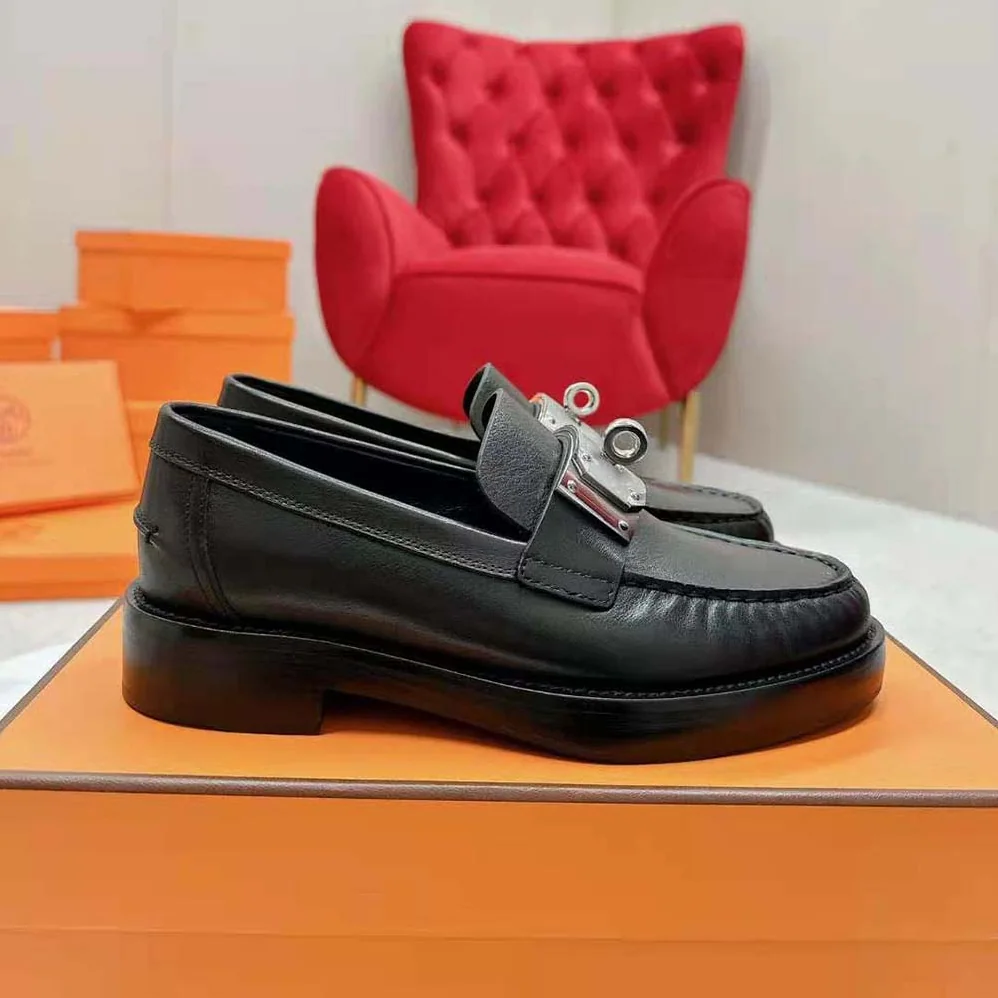 Hermes Hot Loafer in Calfskin for Men in Black Hermes Hot Loafer in Calfskin for Men in Black