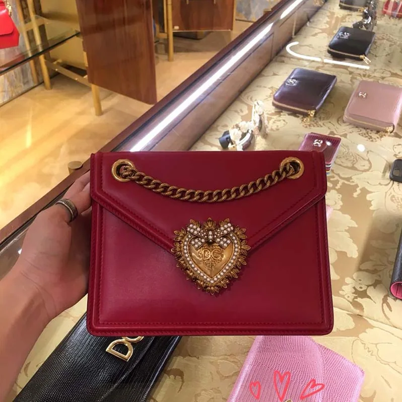 Dolce Gabbana D&G Medium Devotion Bag Smooth Calfskin Leather for Women in Red Dolce Gabbana D&G Medium Devotion Bag Smooth Calfskin Leather for Women in Red