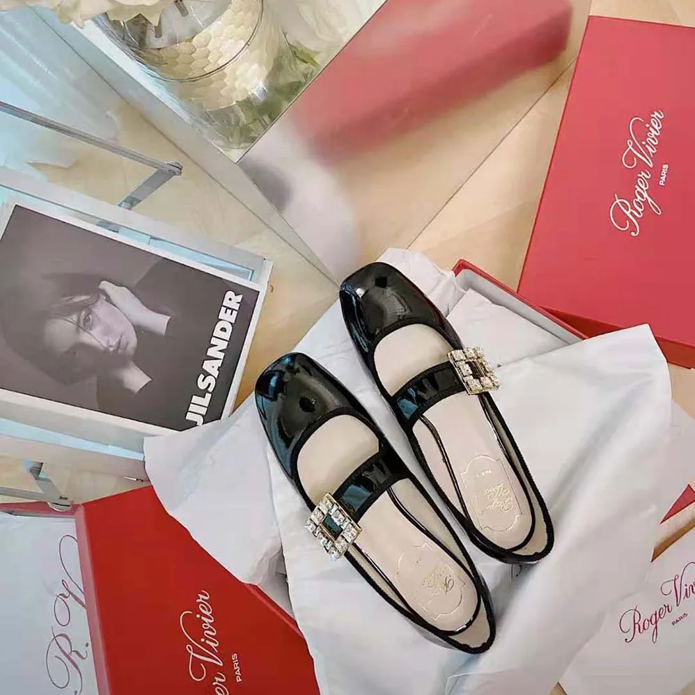 Roger Vivier Très Vivier Strass Buckle Babies Ballerinas in Patent Leather for Women Roger Vivier Très Vivier Strass Buckle Babies Ballerinas in Patent Leather for Women