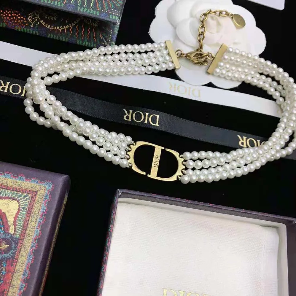 Dior 30 Montaigne Choker Antique Gold for Women in Finish Metal