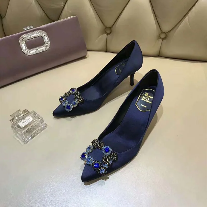 Roger Vivier Silk Flower Strass Pumps 65mm Heel for Women in Navy Roger Vivier Silk Flower Strass Pumps 65mm Heel for Women in Navy