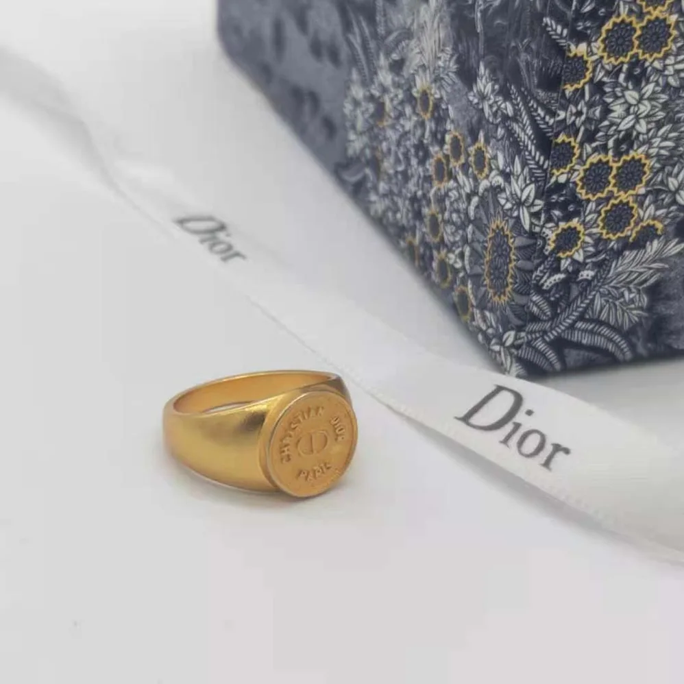 Dior 30 Montaigne Ring Gold for Women in Finish Metal