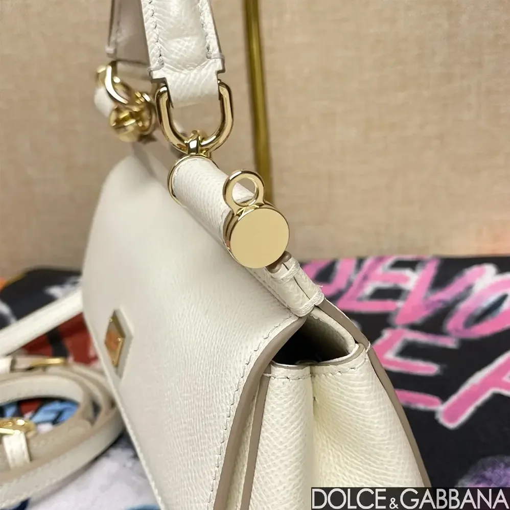 Dolce Gabbana D&G Small Sicily Handbag for Women in White Dolce Gabbana D&G Small Sicily Handbag for Women in White