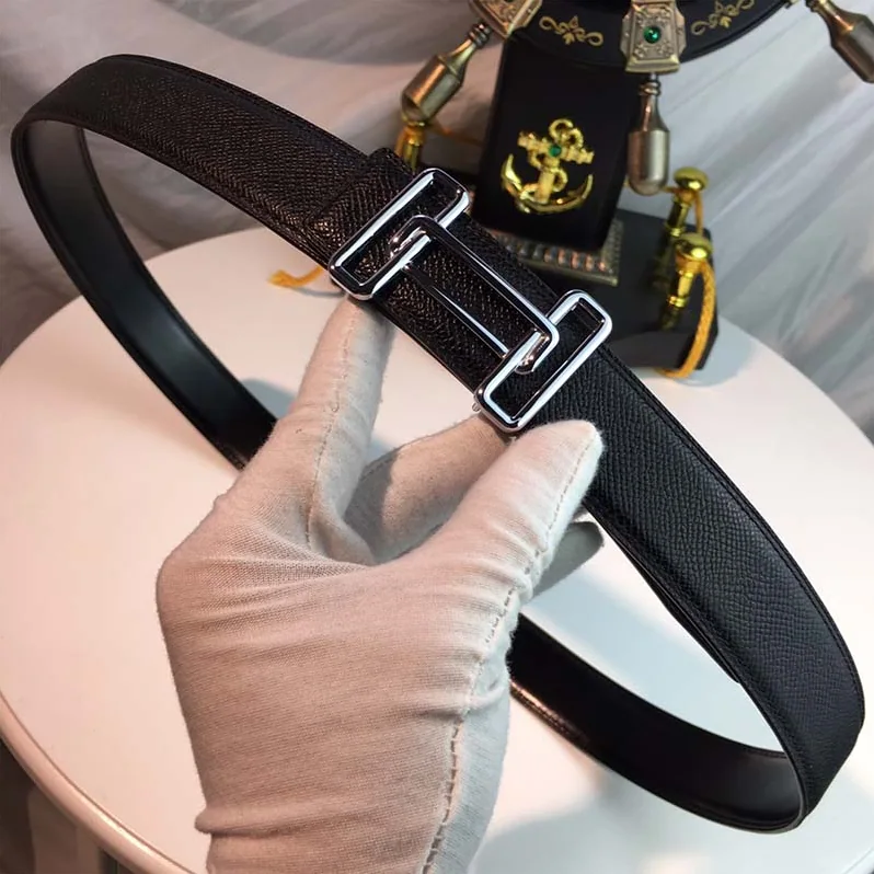 Hermes Rythme Belt Buckle & Reversible Leather Strap 32 mm for Men in Black Hermes Rythme Belt Buckle & Reversible Leather Strap 32 mm for Men in Black
