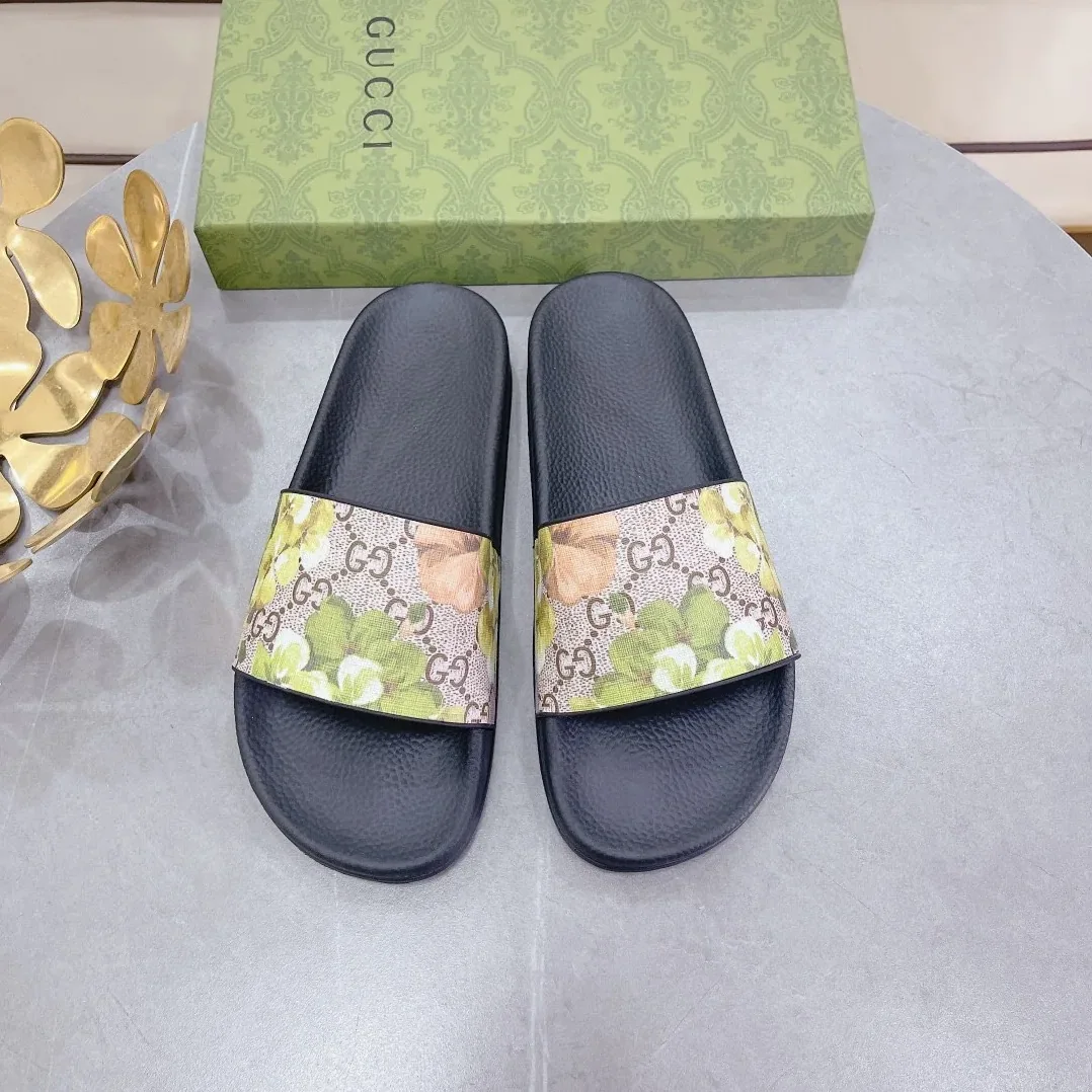 Gucci GG Pursuit Floral Slider Green for Women Gucci GG Pursuit Floral Slider Green for Women