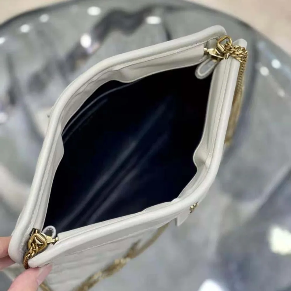 Saint Laurent YSL Victoire Baby Clutch in Leather for Women in White Saint Laurent YSL Victoire Baby Clutch in Leather for Women in White
