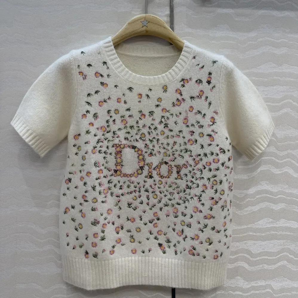 Dior Short-Sleeved Embroidered Sweater Multicolor Daisy Garden Cashmere Knit for Women Dior Short-Sleeved Embroidered Sweater Multicolor Daisy Garden Cashmere Knit for Women