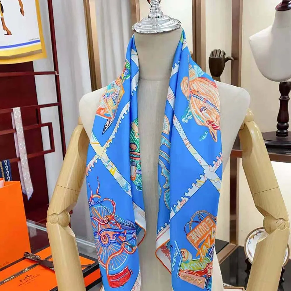 Hermes Chevaloscope Scarf 90 in Silk Twill with Hand-Rolled Edges for Women in Blue Hermes Chevaloscope Scarf 90 in Silk Twill with Hand-Rolled Edges for Women in Blue