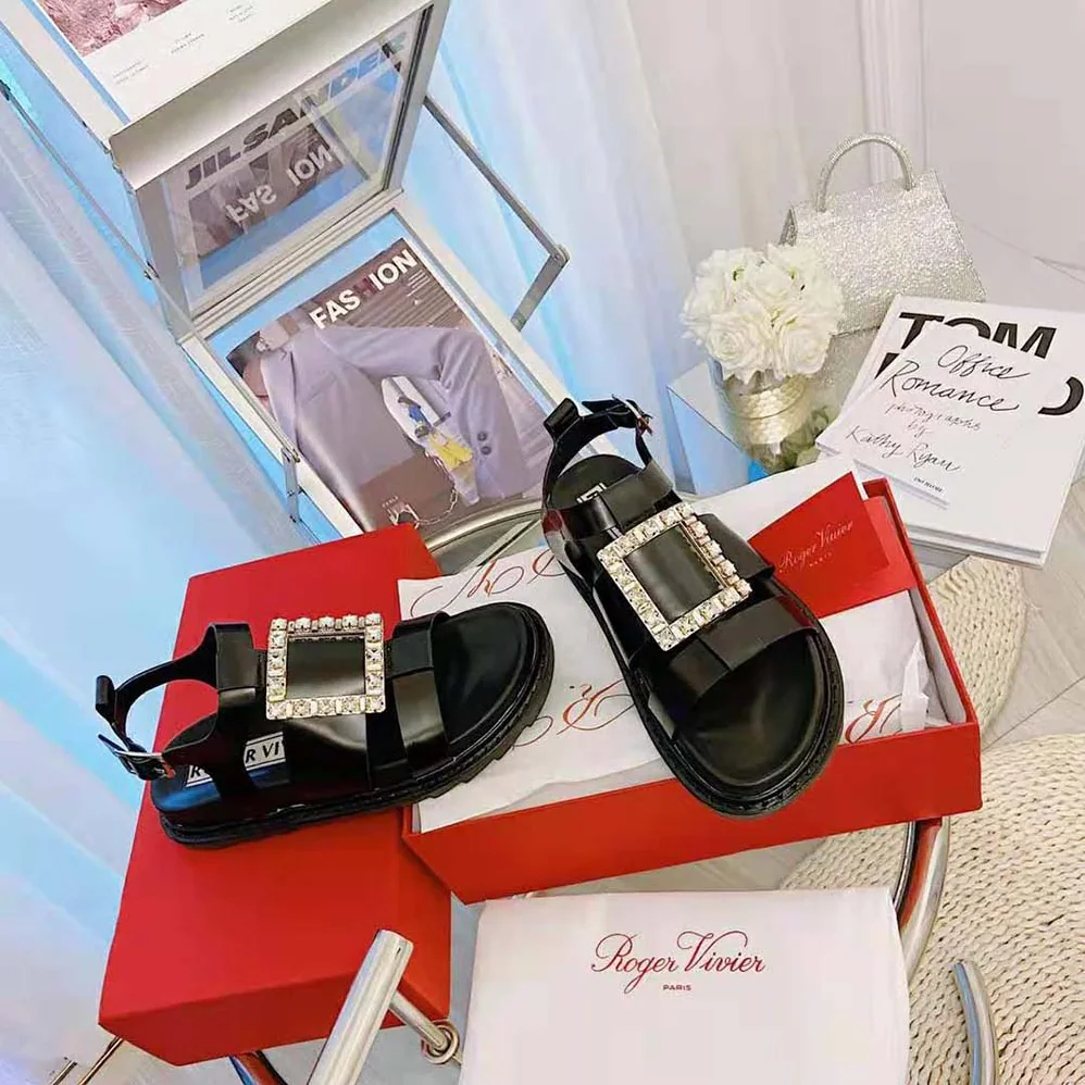 Roger Vivier Viv' Rangers Strass Buckle Sandals in Leather for Women in Black Roger Vivier Viv' Rangers Strass Buckle Sandals in Leather for Women in Black