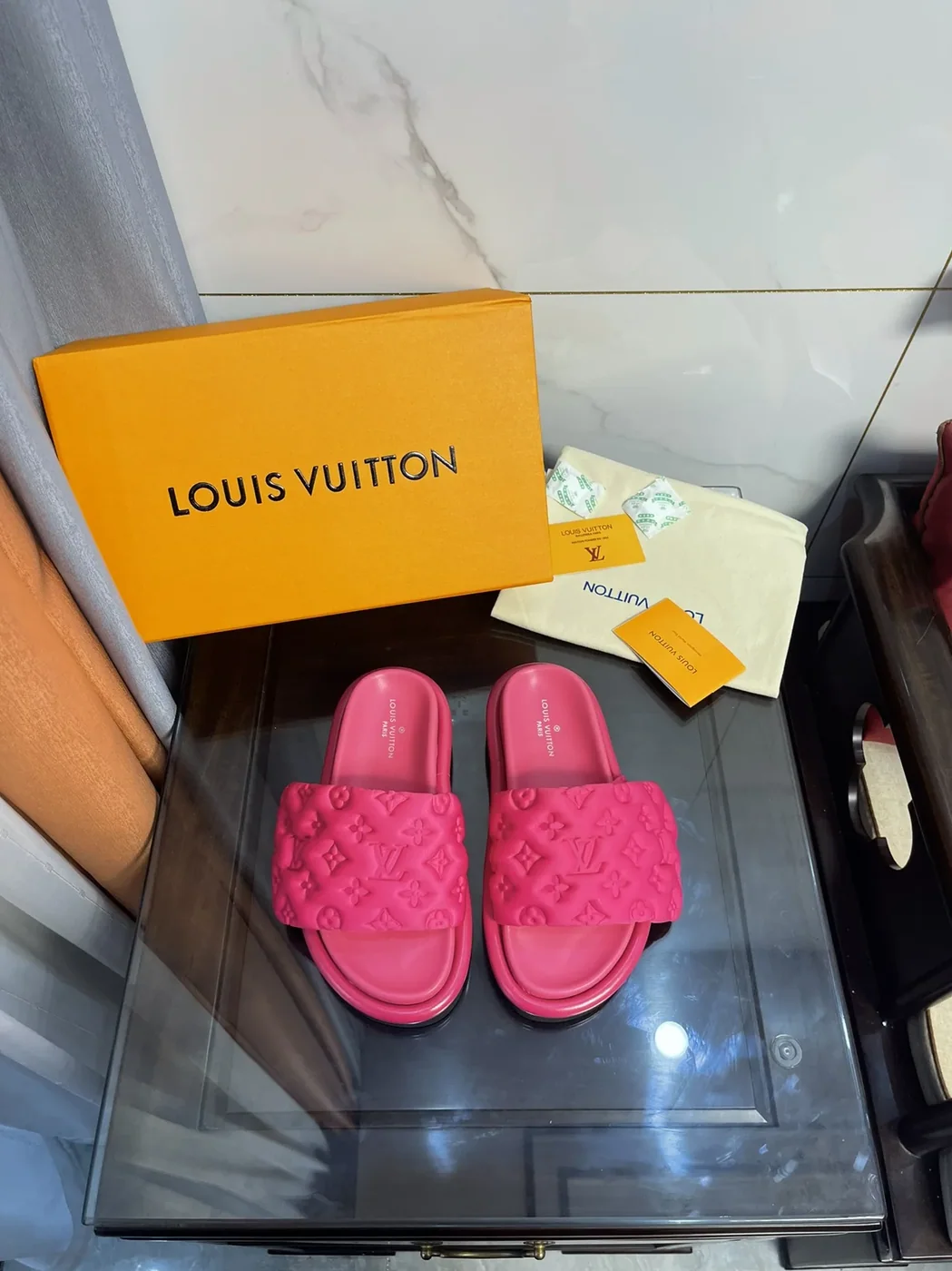 Louis Vuitton Pool Pillow Comfort Flat Mule Black LV 1AA1EF Louis Vuitton Pool Pillow Comfort Flat Mule Black LV 1AA1EF