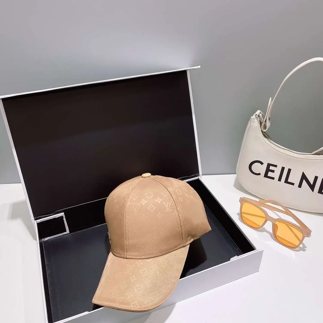 Louis Vuitton Iconic Cap Beige Louis Vuitton Iconic Cap Beige