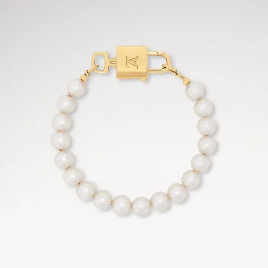 Louis Vuitton Pearlock Necklace Gold Hardware