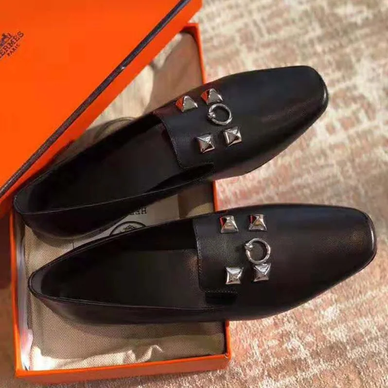 Hermes Subtil Ballerina in Goatskin with Square Toe for Women in Black