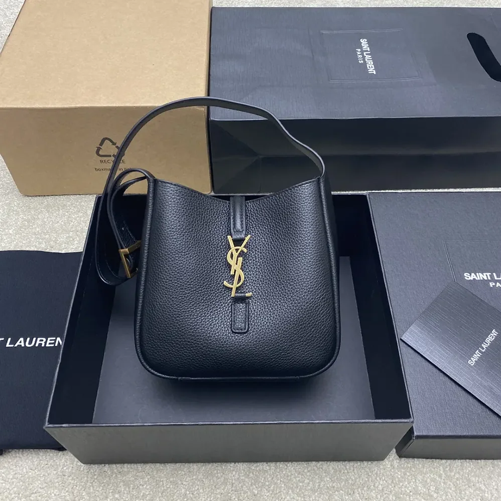 Saint Laurent YSL Le 5 à 7 Supple Baby in Grained Leather for Women in Black Saint Laurent YSL Le 5 à 7 Supple Baby in Grained Leather for Women in Black