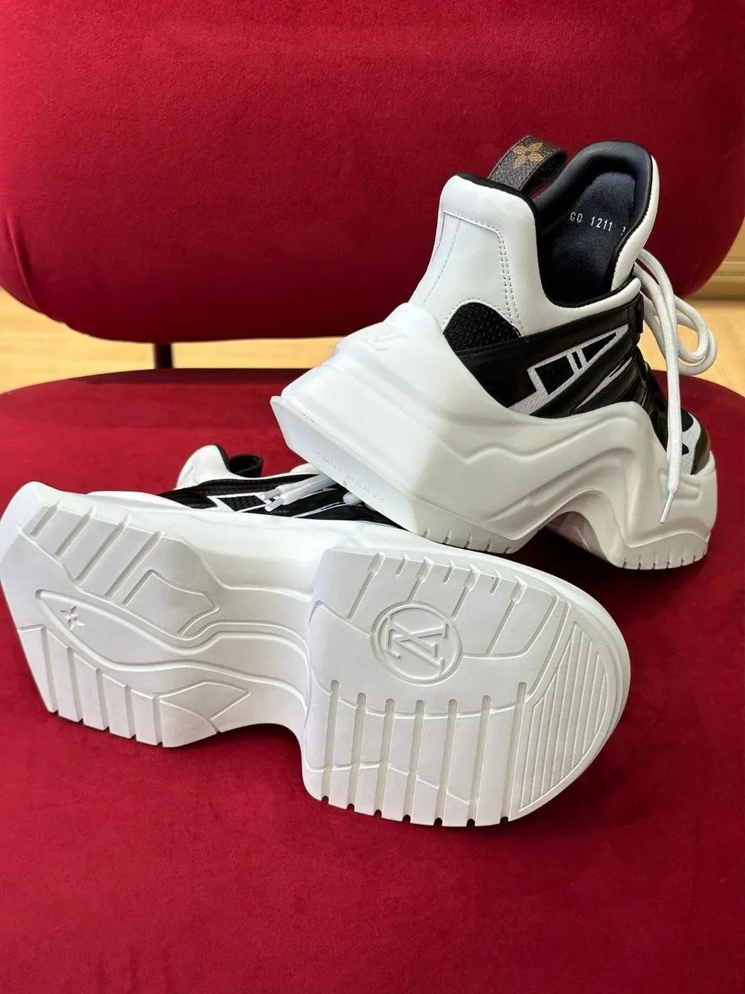 Louis Vuitton LV Archlight Sneaker Black Louis Vuitton LV Archlight Sneaker Black
