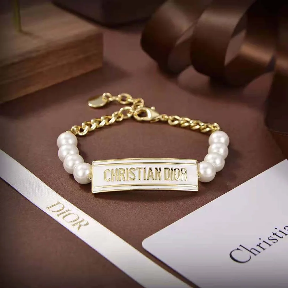 Dior Dior-ID Bracelet Gold for Women in Finish Metal Dior Dior-ID Bracelet Gold for Women in Finish Metal