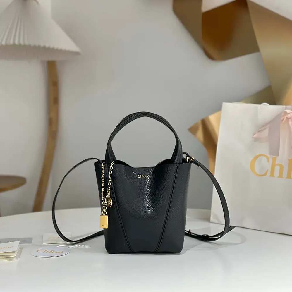 Chloe Small Chloé Spin Tote Bag in Grained Leather for Women in Black Chloe Small Chloé Spin Tote Bag in Grained Leather for Women in Black