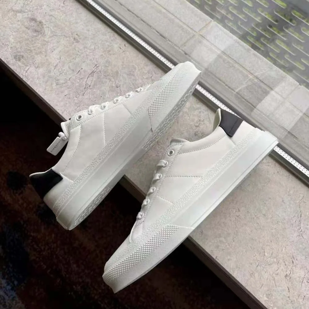 Givenchy Sneakers City Sport in Two Tone Leather for Men in White Givenchy Sneakers City Sport in Two Tone Leather for Men in White