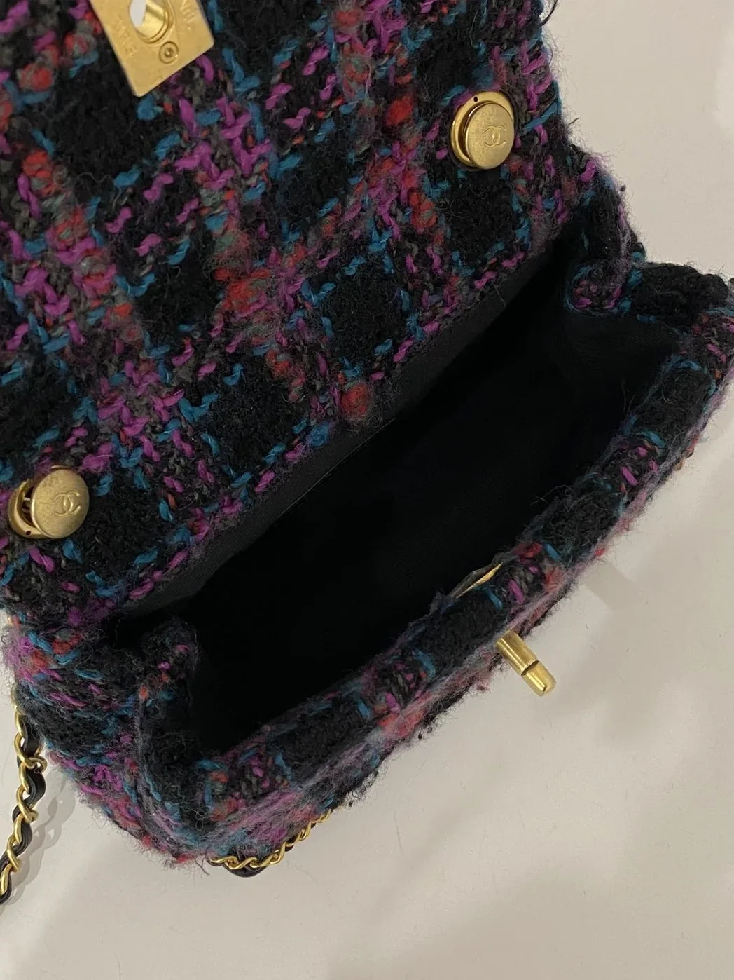 Chanel Mini Flap Bag Purple / Chanel Mini Flap Bag Purple /