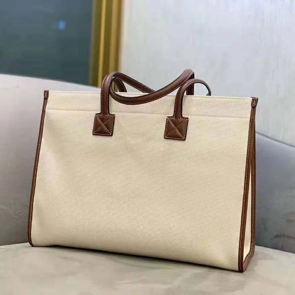 Burberry Medium Freya Tote for Women in Beige Burberry Medium Freya Tote for Women in Beige