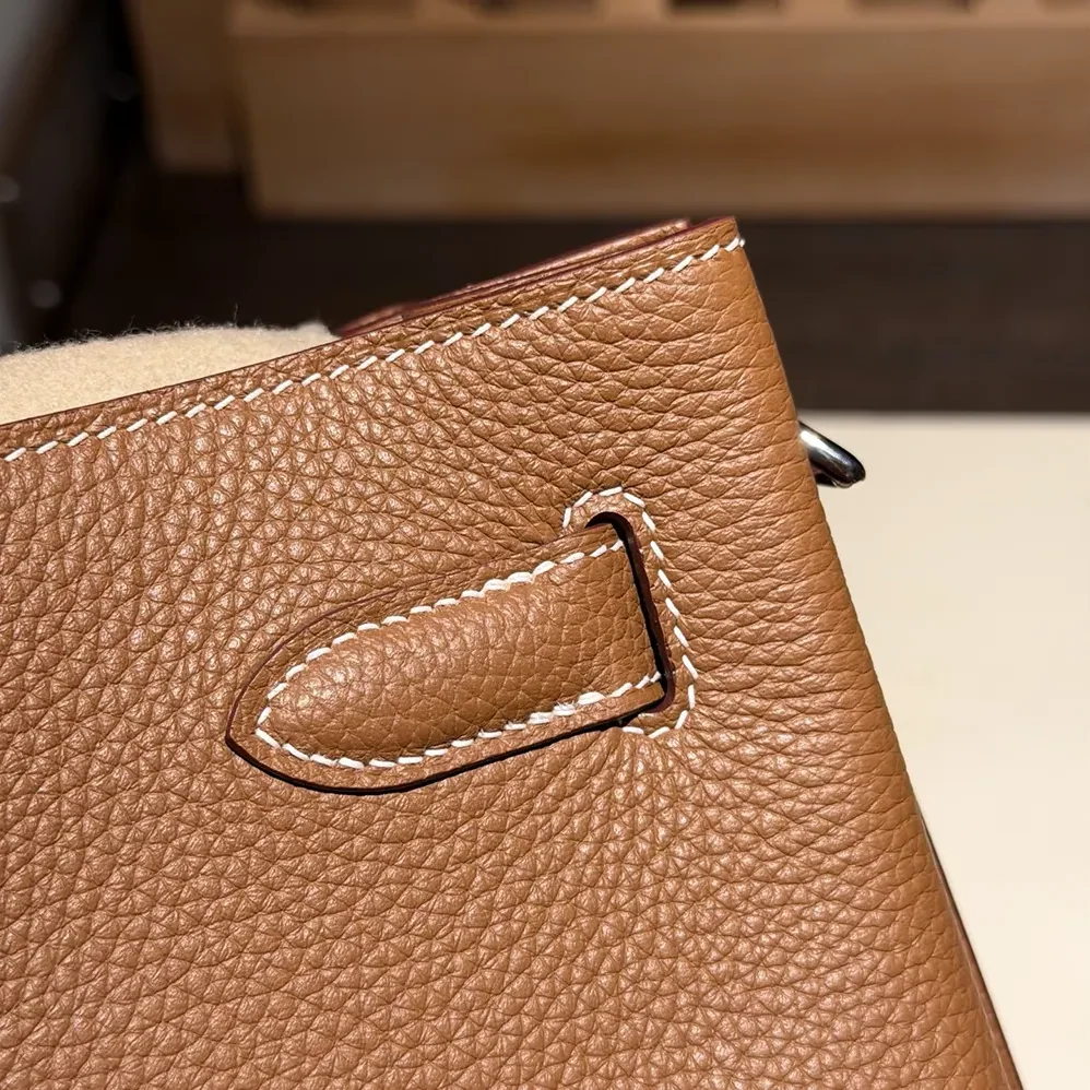 Hermes Togo So Kelly 22 Palladium Hardware for Unisex in Brown