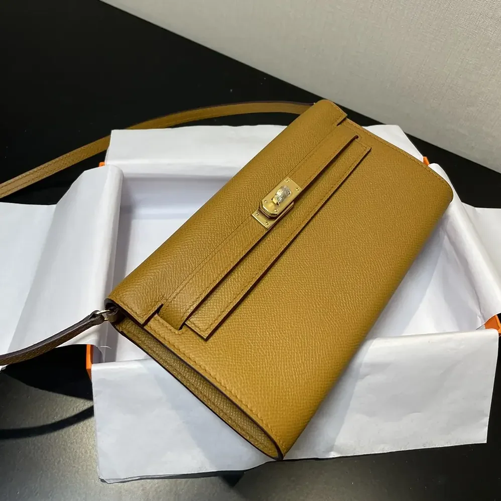 Hermes Kelly To Go in Epsom Leather for Women in Gold Hermes Kelly To Go in Epsom Leather for Women in Gold
